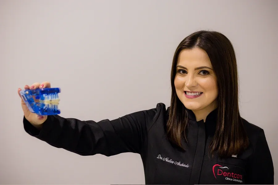 Dra. Nadine Andrade, da Dentcare